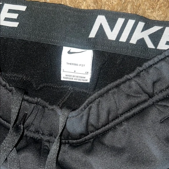 Therma-Fit Nike Joggers, men’s small - Picture 3 of 8